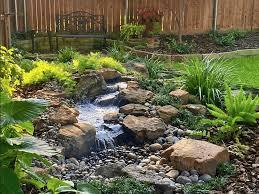Low-maintenance pond
